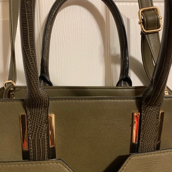 Ladies Handbag - Picture 2 of 5